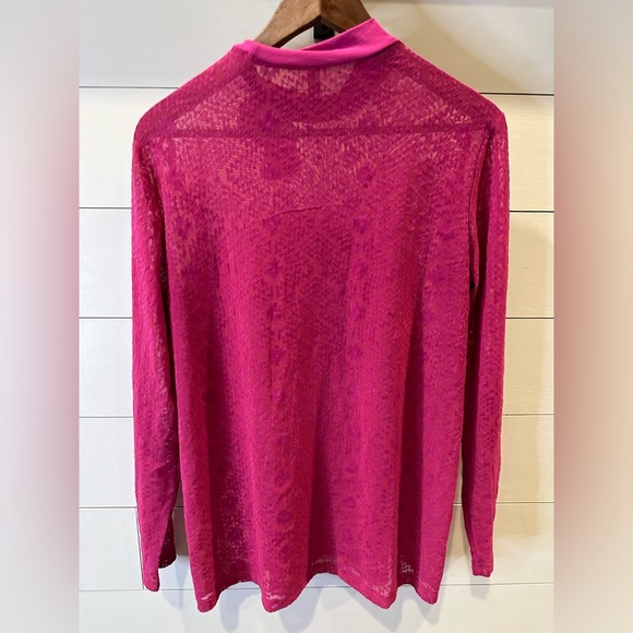 Two 2 Fly Women's Pink Long Sleeve Top- size Medium - Picture 4 of 5